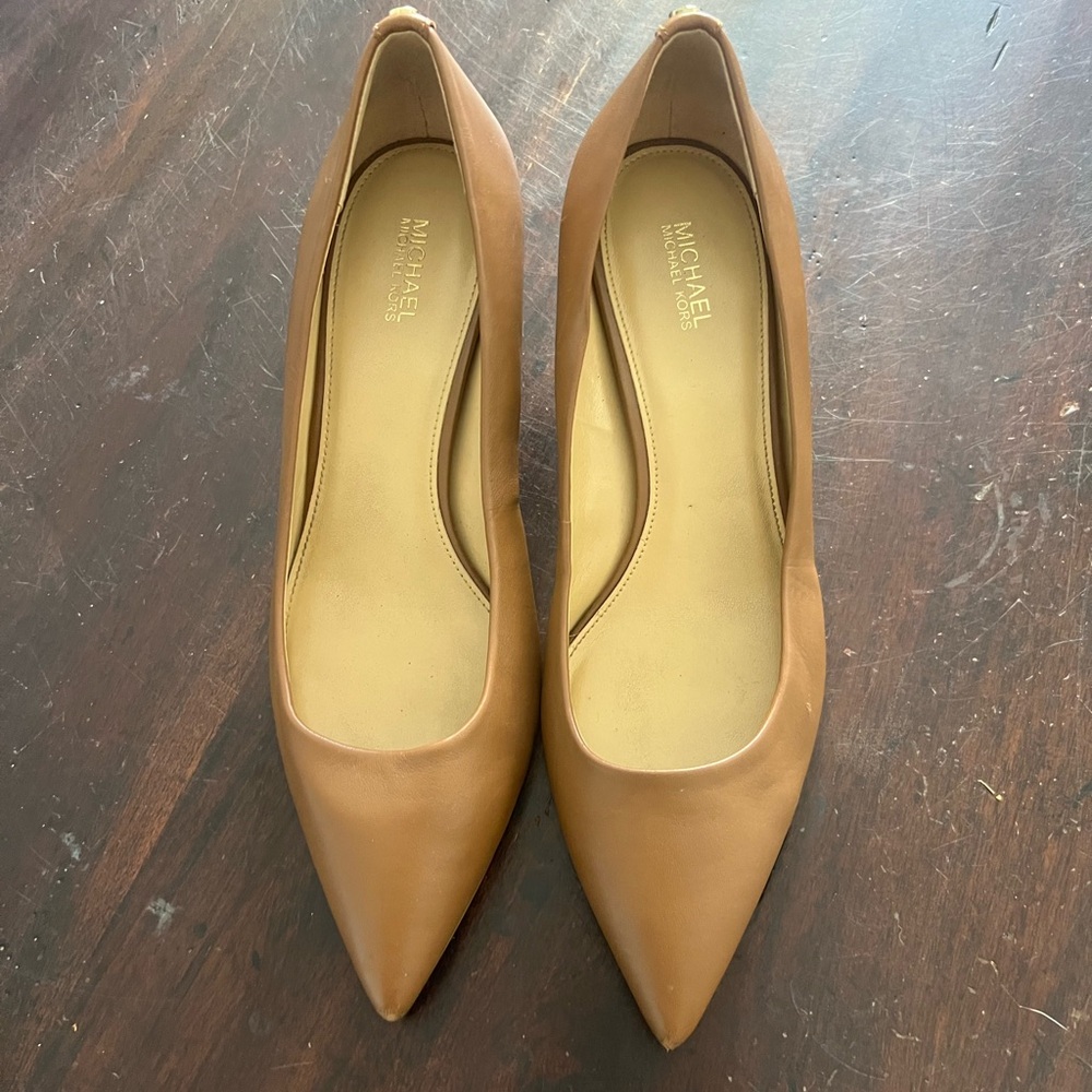 Michael Kors Tan Leather Women's Shoes small heel